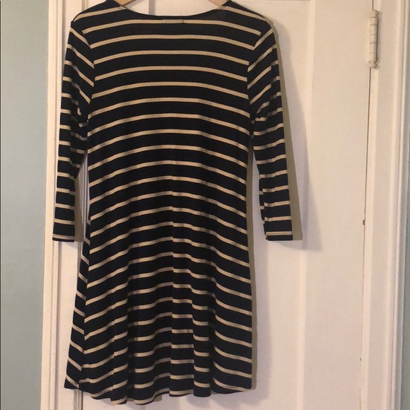 BDG 3/4 sleeve navy and tan dress w/ pockets! - Picture 2 of 7